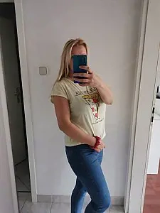 édes  szöszi  dorombolna  - kép 4