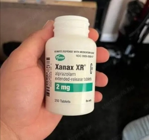 Fogyókúrás termékeket, fájdalomcsillapítókat, szorongásoldókat és egyebeket árusítunk. - kép 2