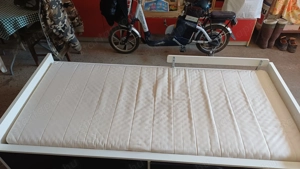 Ágy ágyrács matrac+huzat 2 fiók - kép 3