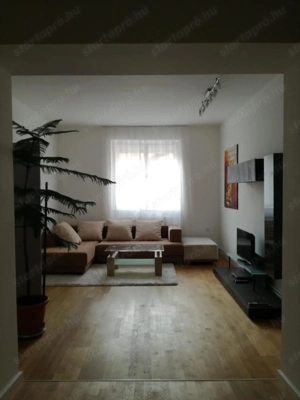 ELADÓ  Szombathely legközpontibb részén - kép 6