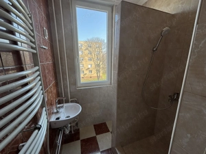 Tiszaújvárosban 2. emeleti, bútorozatlan lakás kiadó!  - kép 7