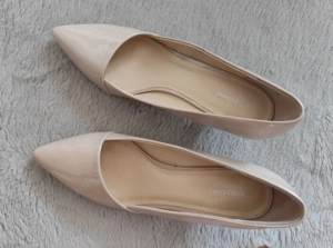 Hibátlan, tűsarkú, újszerű lakk körömcipő - kép 3