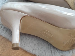 Hibátlan, tűsarkú, újszerű lakk körömcipő - kép 2