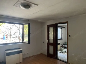 Szigethalmon hév megálló közelében 80 nm lakóterű 3 szobás felújítandó családiház 716 nm telekkel - kép 4