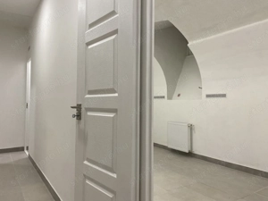 Eladó Bp., XII., utcafronti, felújított 65 nm üzlethelyiség  - kép 3