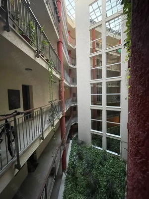 XI., Szerémi úti 2 szobás, erkélyes, klímás, azonnal költözhető lakás + autóbeálló eladó! - kép 12