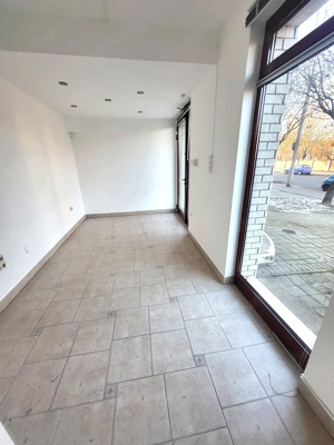 Eladó üzlethelyiség  Káposztásmegyer forgalmas részén! - kép 4