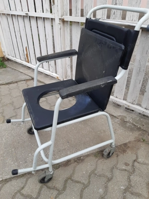 Kerekes szék, szürke szobai WC - kép 2