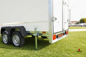 Új 2 tengelyes dobozos utánfutó (300x180x147cm) most akciósan 1.790.000 Ft - kép 4