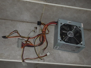 LC Power LC420H 420W számítógép tápegység működő - kép 4