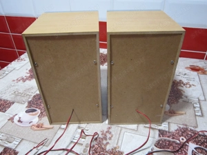 Kis méretű szép hangfal-pár Hódmezővásárhelyen  - kép 2