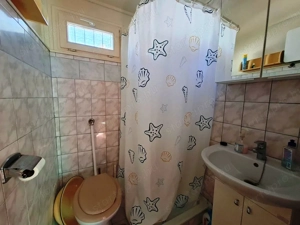 Lakitelek-Tőserdőben karbantartott faházas nyaraló eladó. - kép 8