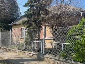 Dunaharaszti Petőfi telepen 87 nm erősen felújítandó családiház 612 nm telekkel eladó - kép 2