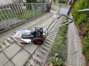 8 LE-s Triton Kohler lejtős területekre fejlesztett magasgaz kaszáló gép ! Olajszivattyús motorral ! - kép 5