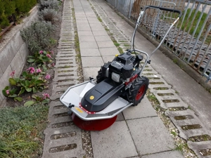 8 LE-s Triton Kohler lejtős területekre fejlesztett magasgaz kaszáló gép ! Olajszivattyús motorral ! - kép 17