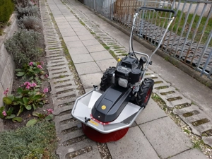 8 LE-s Triton Kohler lejtős területekre fejlesztett magasgaz kaszáló gép ! Olajszivattyús motorral ! - kép 16