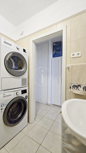 Corvin negyedben, emeleti lakás, hozzátartozó kocsibeállóval eladó! - kép 9