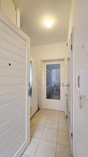 Corvin negyedben, emeleti lakás, hozzátartozó kocsibeállóval eladó! - kép 11