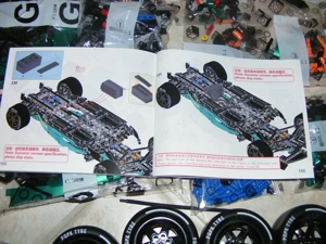 Lego komp. Technic 42206 422  Aston Martin Aramco AMR25 1:8 F1 autó 1912db metálzöld ÚJ - kép 15