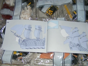 Lego komp. Creator Icons Karib Tenger kalózai HMS Endeavour hajó 2500db 74db ágyú Lepin ÚJ - kép 12