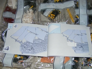 Lego komp. Creator Icons Karib Tenger kalózai HMS Endeavour hajó 2500db 74db ágyú Lepin ÚJ - kép 11