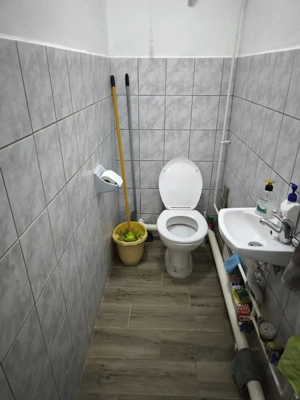 Kiadó üzlethelyiség  - kép 8