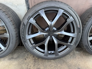 Tesla Model Y Juniper Peformance 21" Arachnid felni és Pirelli nyári gumi szett - kép 5