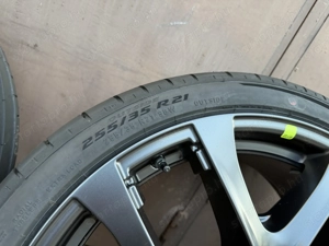 Tesla Model Y Juniper Peformance 21" Arachnid felni és Pirelli nyári gumi szett - kép 12