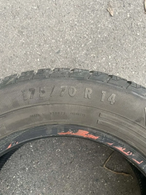 Autó gumik - kép 4