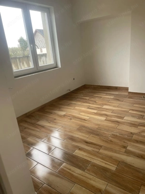  Eladó felújított családi ház új rönk terasszal és új gerendaházzal  - kép 8