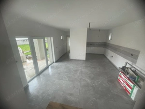  Eladó felújított családi ház új rönk terasszal és új gerendaházzal  - kép 5