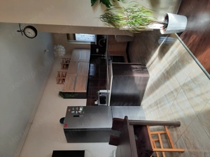 Eladó Bp.,16.ker.Sashalmon tágas,napfényes, 5 szobás családi otthon, saját garázzsal,kertrésszel - kép 2