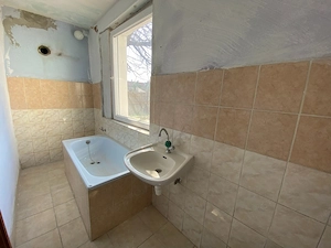 Kiskunhalas belvárosban felújítás alatt álló 2,5 szobás családi ház eladó! - kép 8