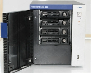 AKCIÓ 2 darab 61 000 forintért.NAS tároló Tandberg BizNAS 4GB RAM 128GB SSD 2xLAN - kép 2