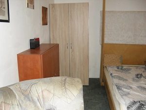 Férfi részére bútorozott lakás kiadó. Beköltözhető - kép 2