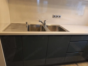 Győrben földszintes, kertkapcsolatos 2021-es építésű lakás eladó, karácsonyi kiköltözéssel - kép 8