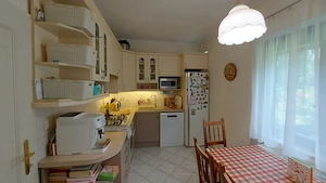 Kiadó családi ház ősfás kerttel Vérhalom legszebb részén! - kép 5