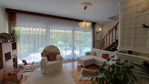 Kiadó családi ház ősfás kerttel Vérhalom legszebb részén! - kép 2