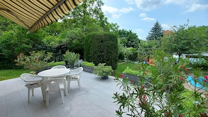 Kiadó családi ház ősfás kerttel Vérhalom legszebb részén! - kép 15