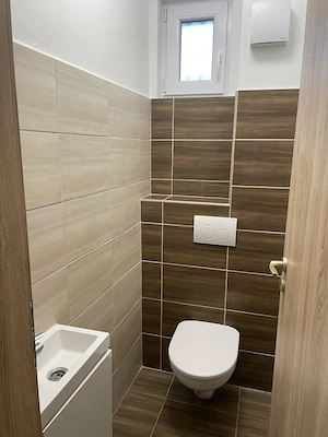 Monoron felújított, 3 szobás családi ház tetőtér beépítési lehetőséggel, 2500 m2 telekkel - kép 11