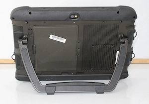 Winmate M133W Rugged Windows Tablet - kép 4