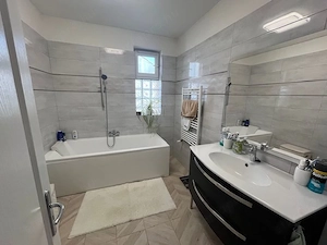 Szigethalom központjában 2002-ben épült ,felújított 125 nm 4 szobás igényes kivitelezésű családiház  - kép 5