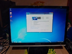 Gamer Szamsung 22" (56cm) LCD monitor eladó!