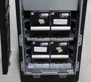 UPS APC suvtpf10kb2h 10kVA - kép 3