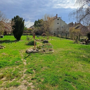  Monor belvárosában belül felújított 130 m2-es családi ház, 1327 m2-es telekkel - kép 14