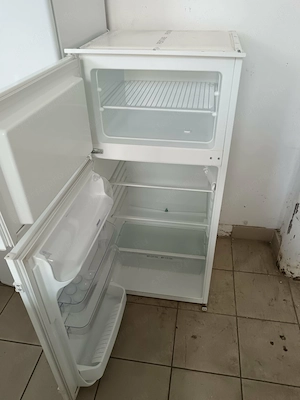 Használt Zanussi ZBT3204 Beépíthető felülfagyasztós hűtőszekrény [H17651] 1-3 hónap garanciával - kép 2