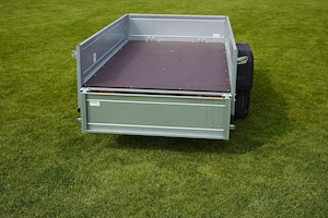 Áprilisi akcióval - új utánfutó (201x106cm) forgalomba helyezve - bruttó 390.000 Ft - kép 3