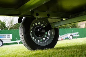 Áprilisi akcióval - új utánfutó (201x106cm) forgalomba helyezve - bruttó 390.000 Ft - kép 5