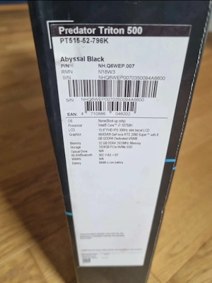 Acer Predator Triton 500 RTX 2080 Super   32GB RAM   1TB SSD   300Hz G-Sync gamer laptop - kép 3