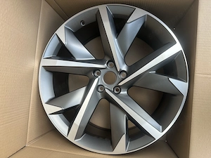 Seat Skoda Cupra R20 alufelni - kép 2